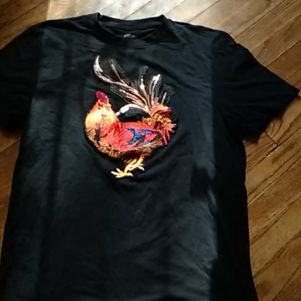 Black tee shirt